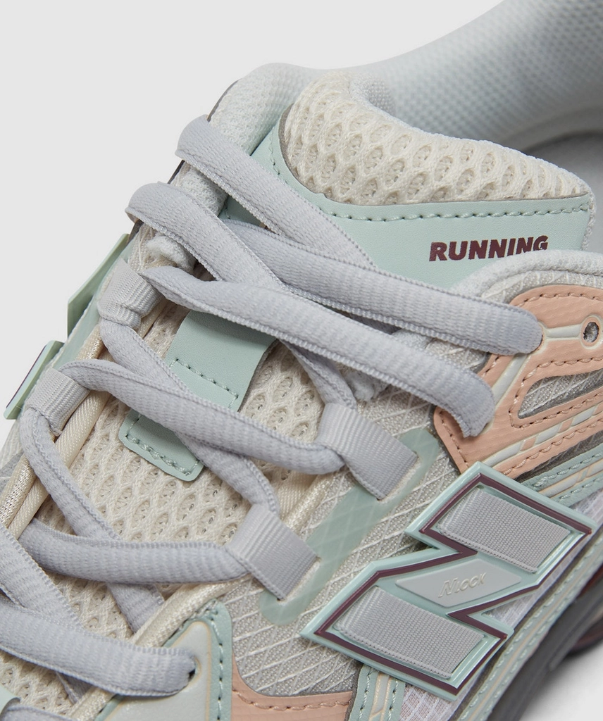 New Balance 1906 sneaker